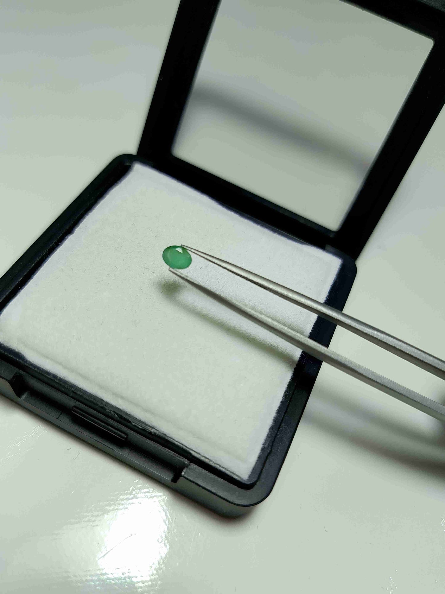 Natural Emerald with 0.195 carat weight 5X3mm size Oval Shape