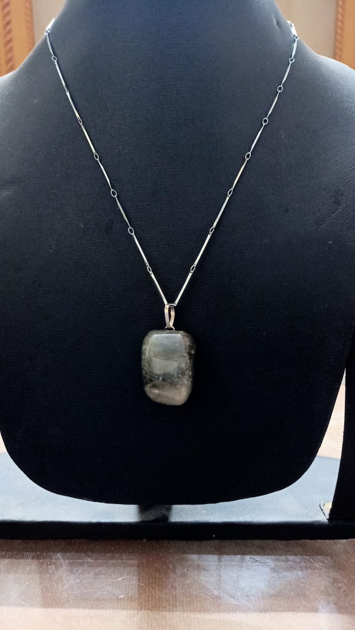 Labradorite tumbled stone pendant