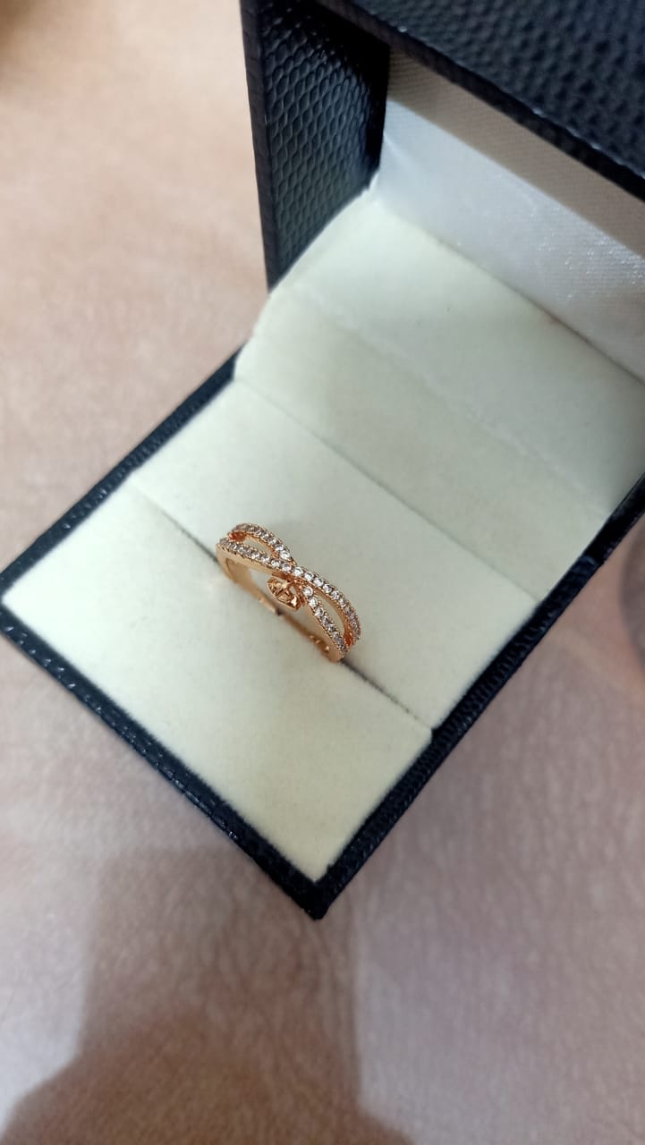 Artificial Finger Ring Gold Plated for Women