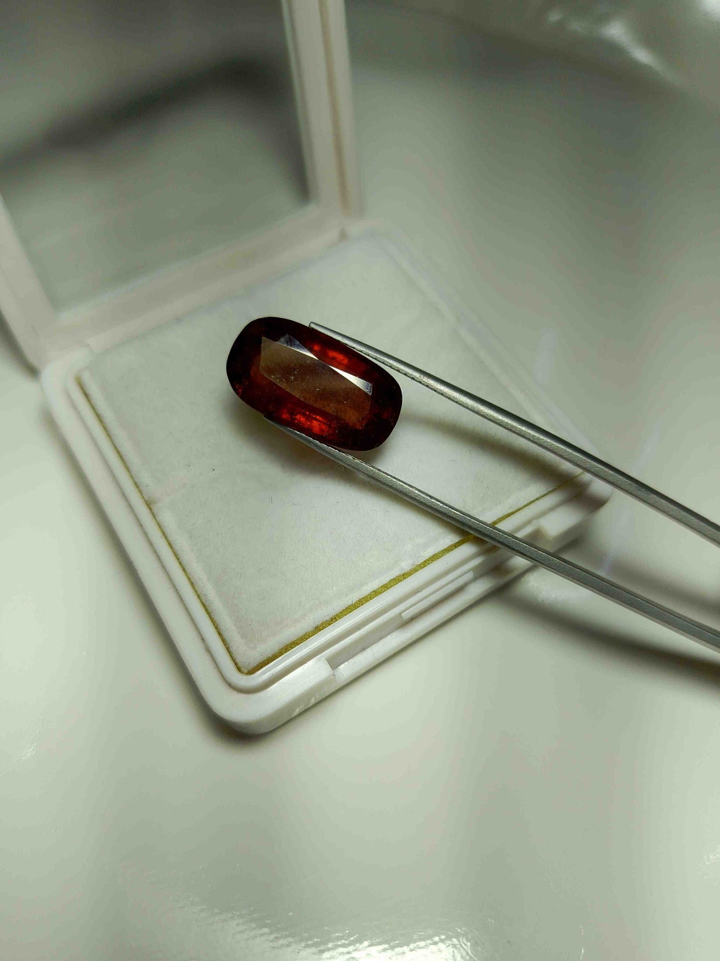 Natural Hessonite  Gomed  14.55 carat 20X14 mm