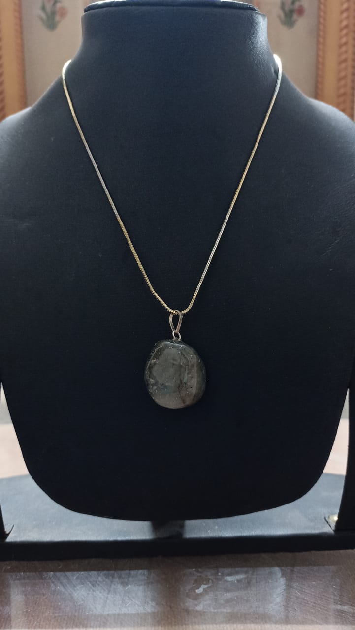 Labradorite Tumbled stone  pendant artificial gold chain