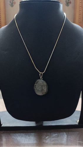 Labradorite Tumbled stone  pendant artificial gold chain