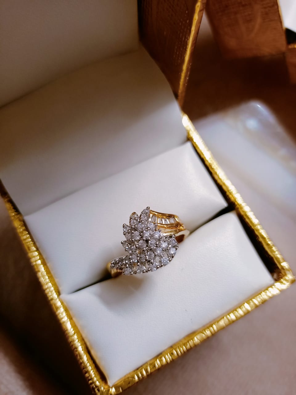 Fashion Artificial Ladies Finger Ring